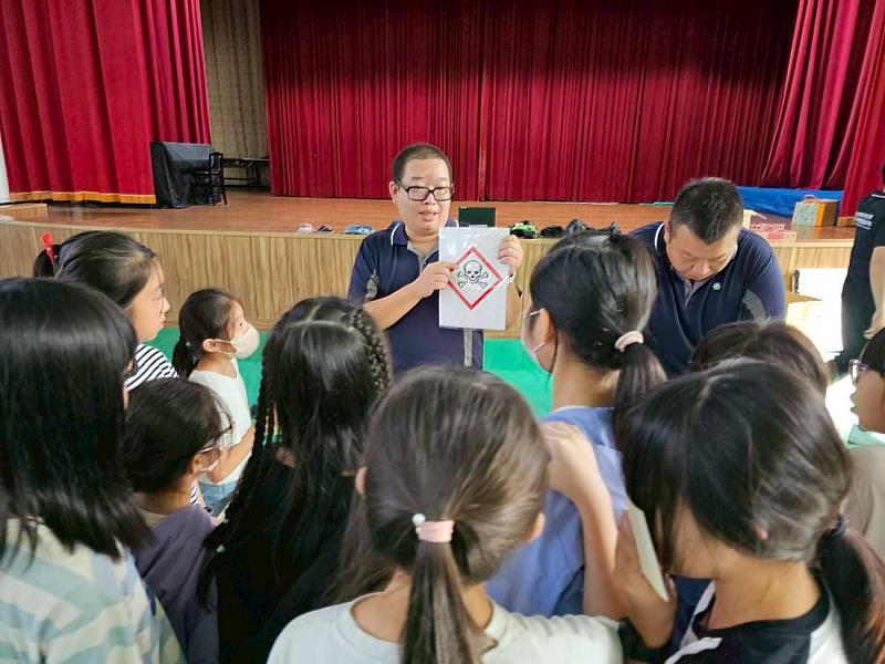 雲科大化學品安全教育宣傳活動 深入金門校園啟發小學生安全意識