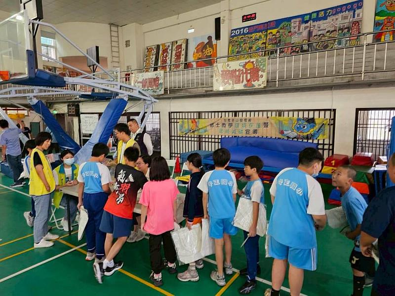 塔山發電廠宣導攤位