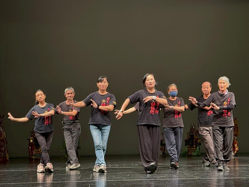 結頭份社區歌仔戲班與現代舞之成果展現