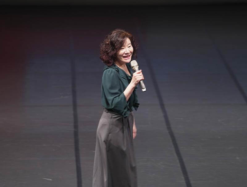 策展人何曉玫老師熱情返鄉