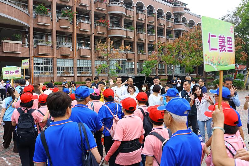 展現運動城市活力!黃敏惠市長為近3千位健走民眾送鼓勵 健康樂活齊+1