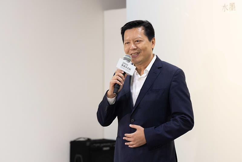 新北市副市長朱惕之表示，「2025新北市美展」共計579件作品參賽，最終評選出74件得獎作品，展現新北藝術創作的多元風貌與旺盛能量。