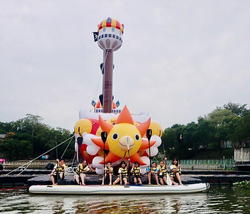 新竹市「2025前進未來島 勇闖青草湖」主題活動圓滿落幕，破30萬人次創觀光經濟雙贏。