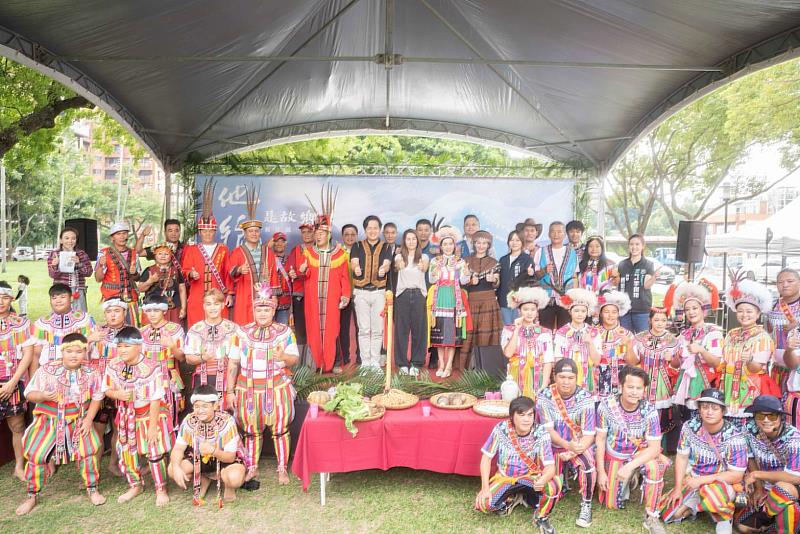 新竹市原住民權益促進會今日舉辦原住民族慶團圓活動，代理市長邱臣遠到場與族人同樂。
