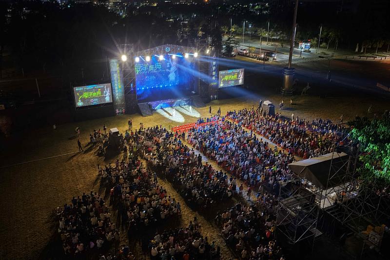 舞鈴劇場旋風抵嘉 吸引5000名觀眾到場觀賞