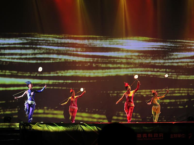 舞鈴劇場旋風抵嘉 吸引5000名觀眾到場觀賞