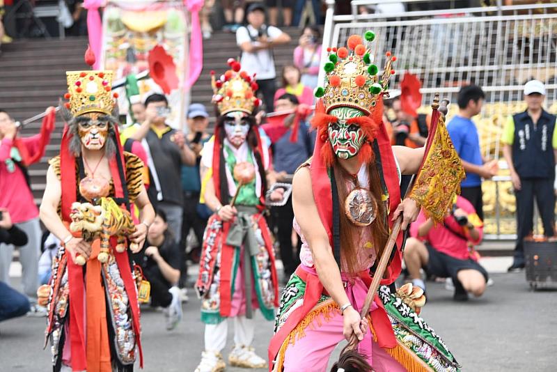 來自新北市的「新莊地藏庵大眾廟中港厝官將首」為全臺「官將首」起源,本次首度跨出新莊參與演出,極為難得。(國立傳統藝術中心提供)
