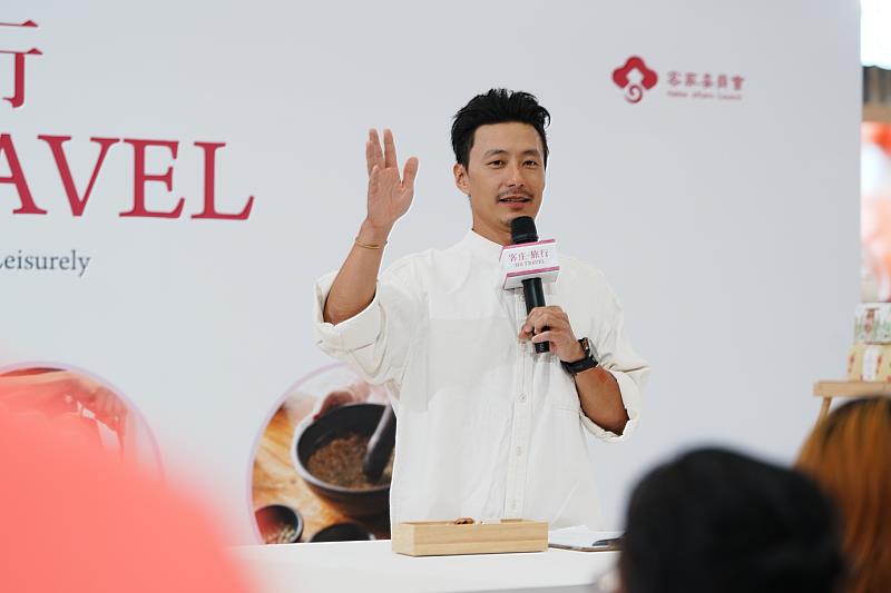 資深主持人戴谷年帶路分享客家信仰與生活故事