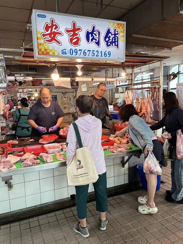 安平公有零售市場豬肉攤營業情形