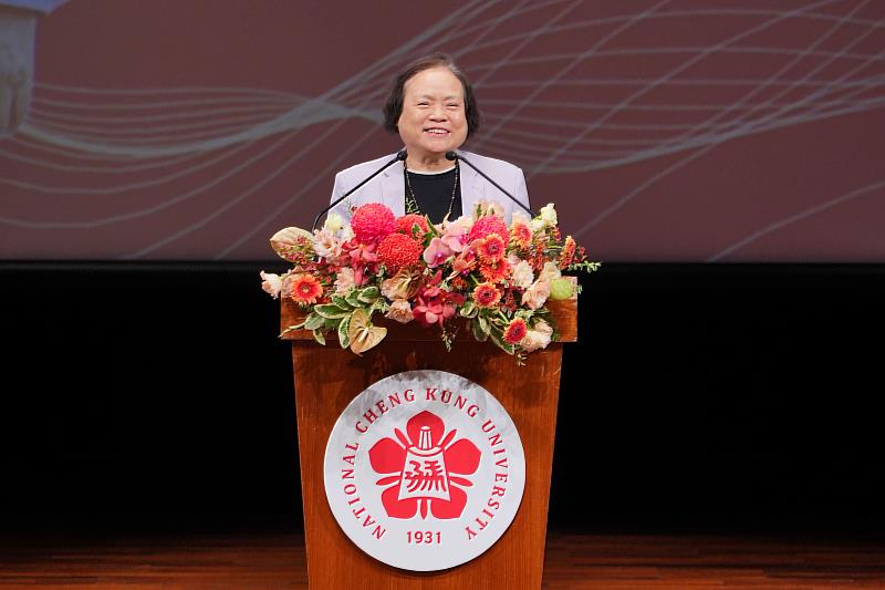 陳淑姿校友說，「遇到困難，就是前進的動力，也是智慧的啟發」。