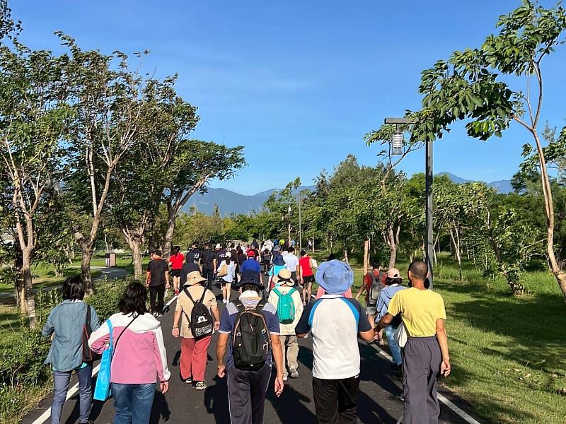 千人齊聚健走 共同倡議勞工健康！