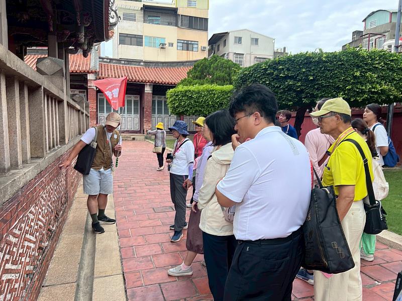 結合彰化設計展，導覽老師解說城門的符號