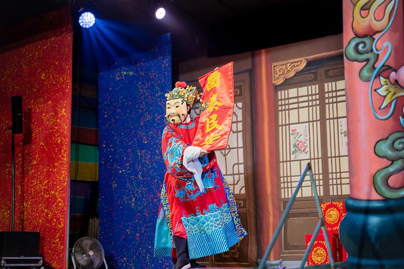 嘉市廟埕傳統劇場圓滿落幕 明華園總團文化廣場接棒登場（4）