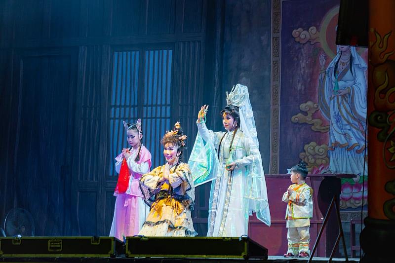 嘉市廟埕傳統劇場圓滿落幕 明華園總團文化廣場接棒登場（3）