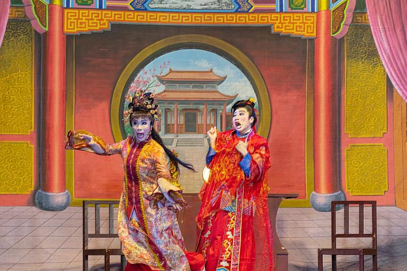 嘉市廟埕傳統劇場圓滿落幕 明華園總團文化廣場接棒登場（2）
