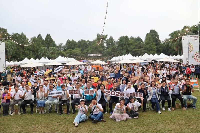 Record attendance and spending highlight success—Magistrate Chang Li-...