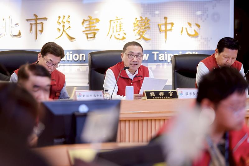 受鳳凰颱風與東北季風共伴影響 侯友宜籲民眾避免前往海邊山區