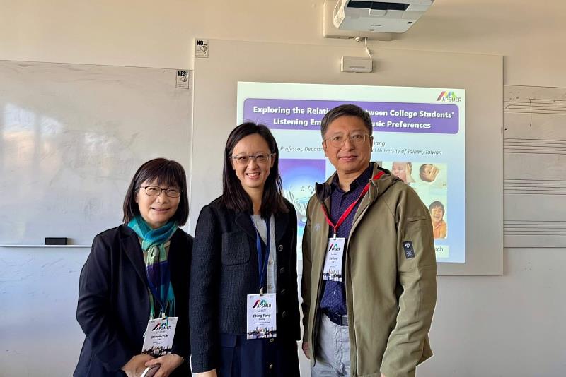 南大音樂系黃靜芳助理教授於APSMER研討會進行spoken paper發表，分享音樂心理學研究成果。