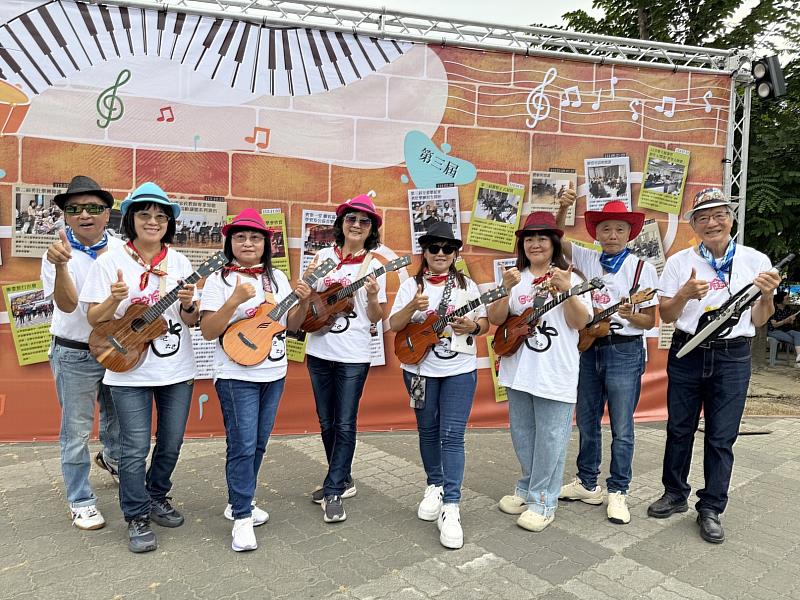 全嘉樂起來團員合影