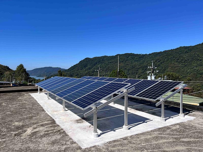 系統日發電量約16度，約可供1.5戶日常用電需求。