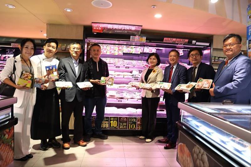 PX Mart and Mega PX Mart are offering various promotions from now until Dec. 4, 2025, for their “Winter Solstice Chicken Festival,” featuring a full lineup of Yunlin Goods star chickens.