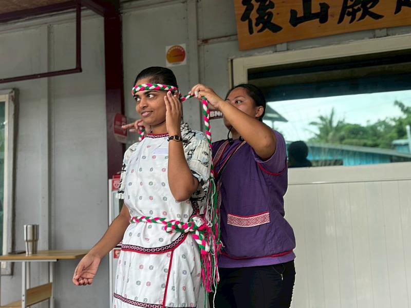 太魯閣族族服體驗。