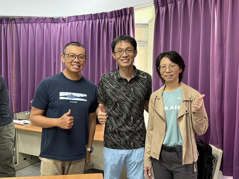 東華大學體育中心楊昌斌主任到場支持。