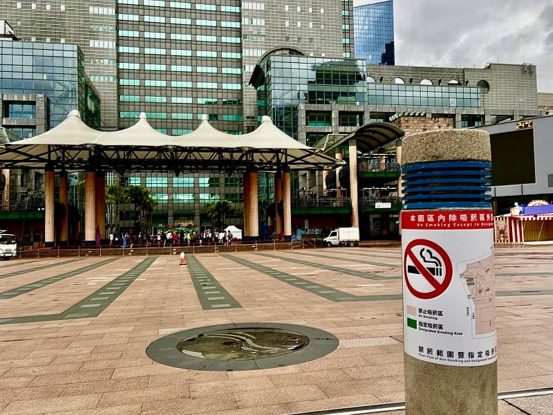 新北耶誕城來襲11月14日起新北行政園區全面禁菸營造無菸氛圍