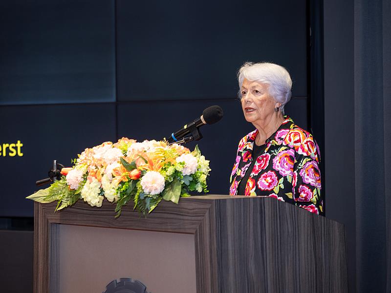 Sonia Nieto教授籲教育工作者以愛為核心 實現教育公平。(圖/淡江大學提供)