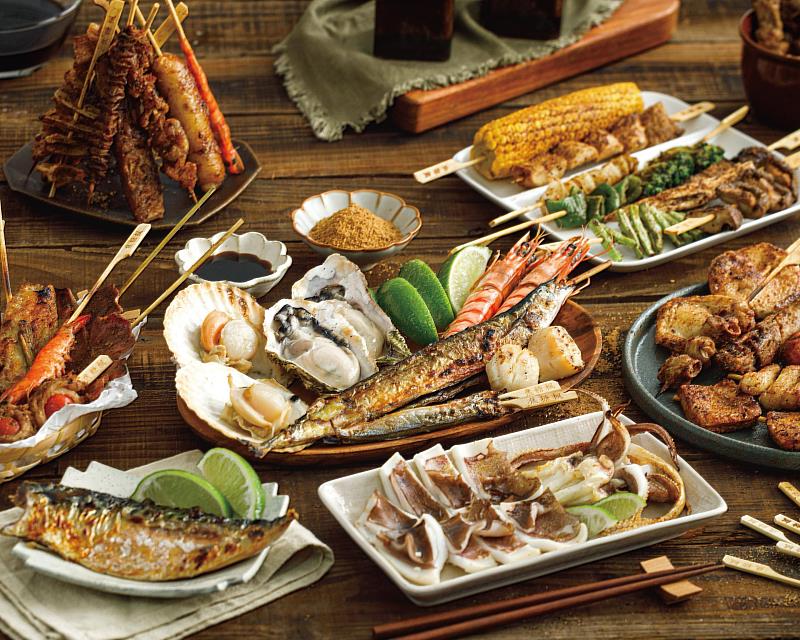 焦糖楓有豐富多元的食材可供挑選，秋季時令鮮美滋味打造串燒饗宴，喚醒秋日食慾。（資料來源：焦糖楓）
