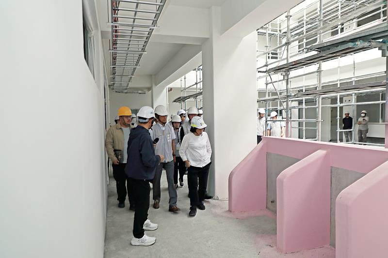 黃敏惠市長率隊視察興安幼兒園園舍新建工程
