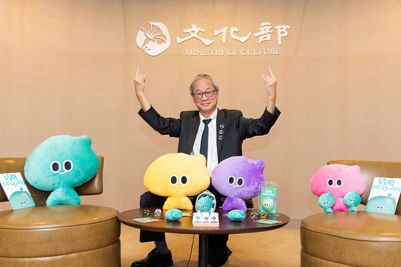 在大阪世博期間，成功代表臺灣文化，擄獲許多粉絲的a-Wei，持續帶著不同的面貌，成為臺灣的「文化」外交大使，帶著臺灣文化走向世界。