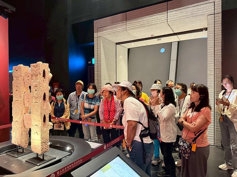 樂齡出遊無負擔,長輩組團暢遊故宮南院-3