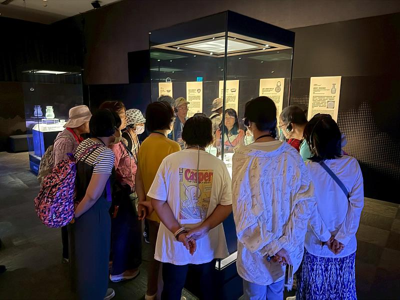 樂齡出遊無負擔,長輩組團暢遊故宮南院-2