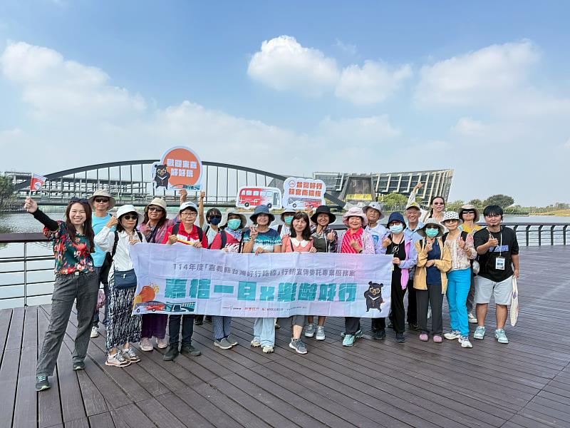 樂齡出遊無負擔,長輩組團暢遊故宮南院-4