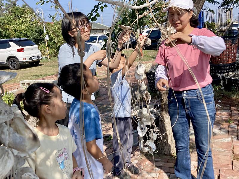 親子化身蚵學家，深度體驗嘉義蚵文化-2