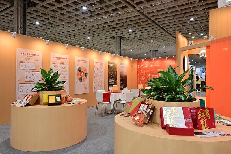 台東紅烏龍走向世界!2025形象館「自然茶旅」 華麗登場