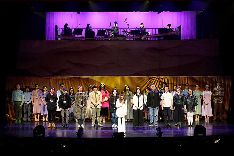 黃惟馨院長感謝學生、教師及行政團隊的努力與觀眾支持，期盼未來藝術學院持續跨域展演，讓更多學生站上舞台。