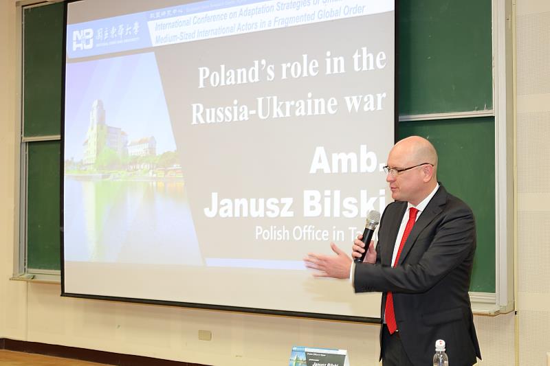 波蘭大使主題演講。