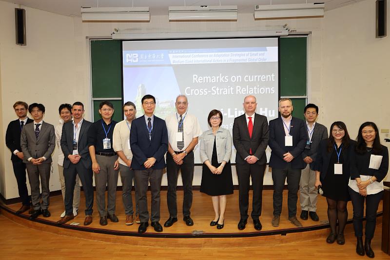 與會貴賓合照。