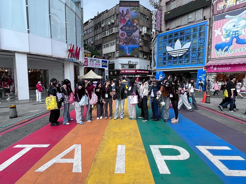 景文科技大學旅遊系學子前進國際舞台 帶領日本高中生深度體驗台北文化