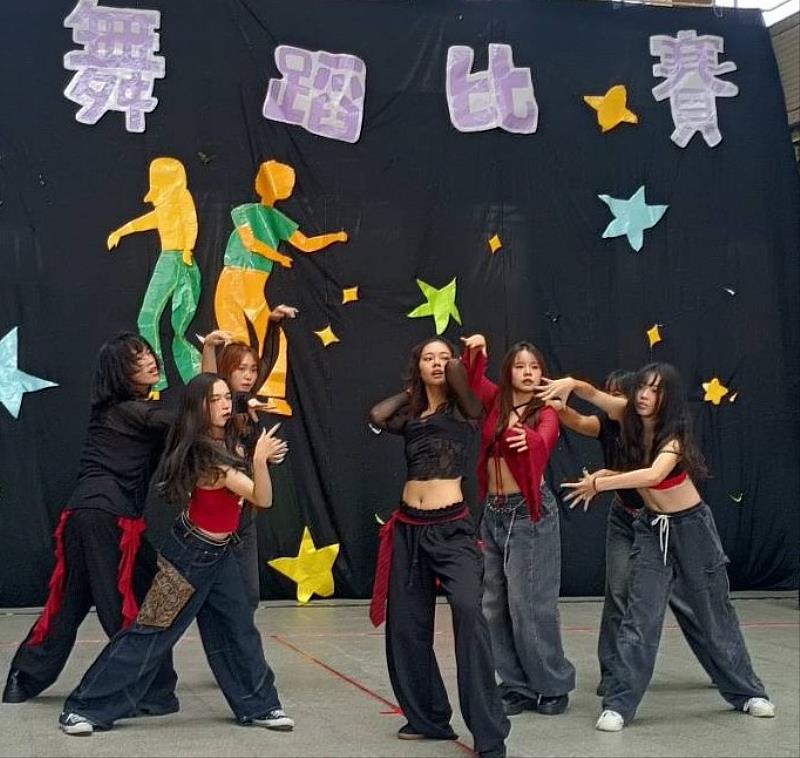 勁歌熱舞表演