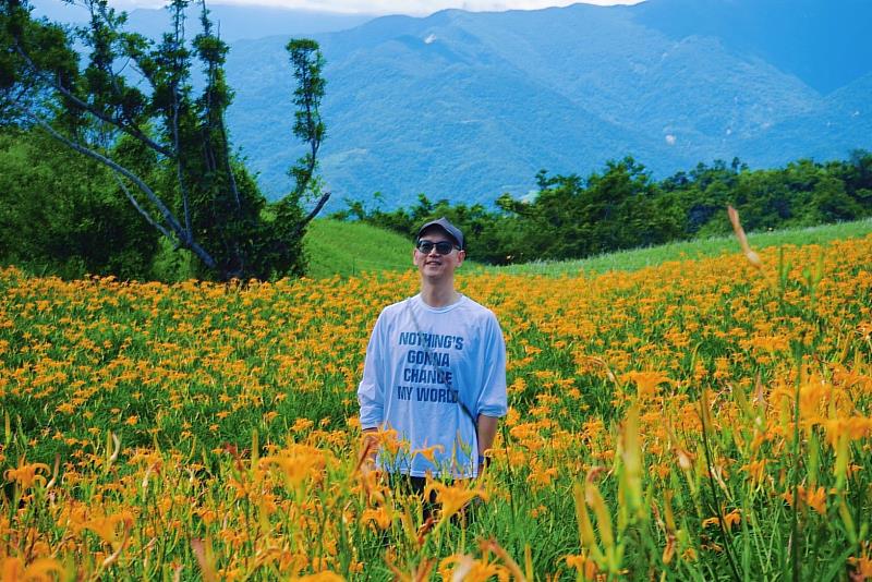 Miyashita is known for his poetic visual language and has extensive experience at film festivals in Japan and abroad.