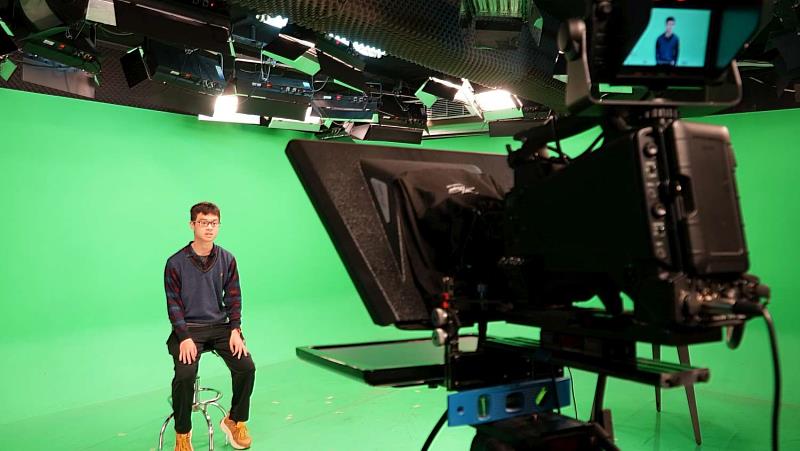 學員體驗新聞播報。