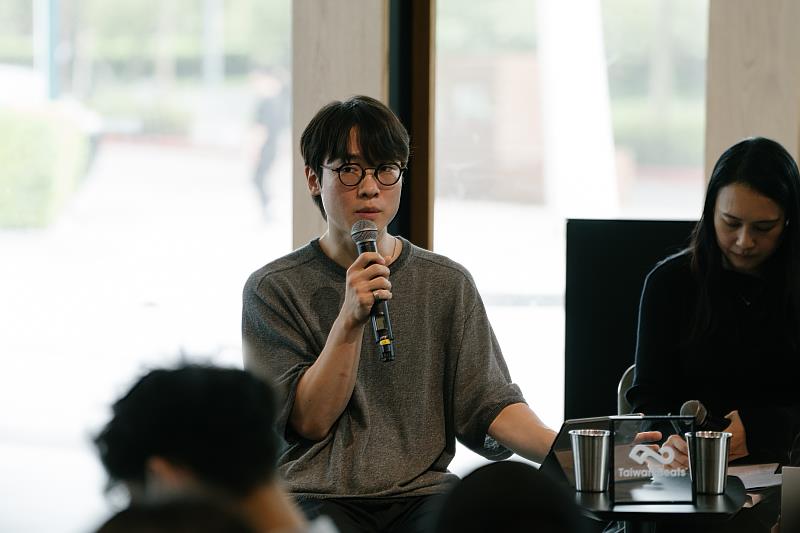 作曲家HanBam（Midnight）製作過《山茶花開時》、《德魯納酒店》、《金秘書為何那樣》等OST。