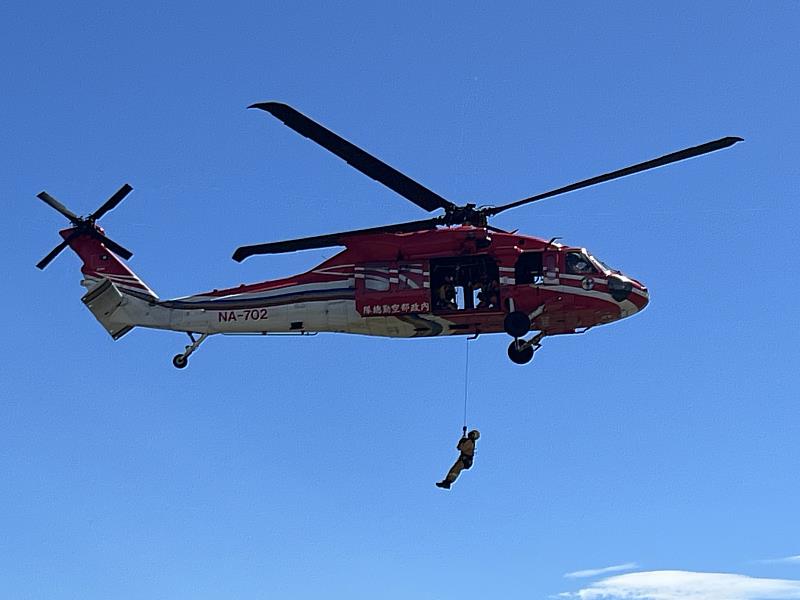 直升機人員吊掛