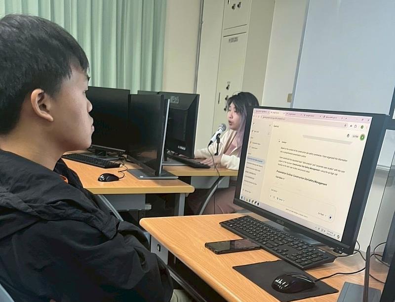 聖約翰科技大學舉辦「數位創意力養成：AI多媒體內容創作課」，邀請君邑資訊內容謝葦彤老師授課。
