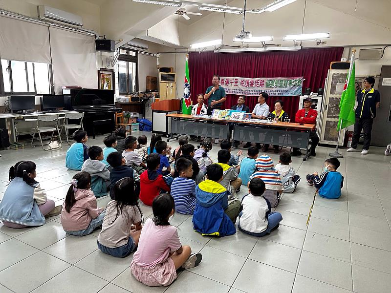 屏東縣救國團辦理「書香傳千里．悅讀零距離」偏鄉贈書活動
