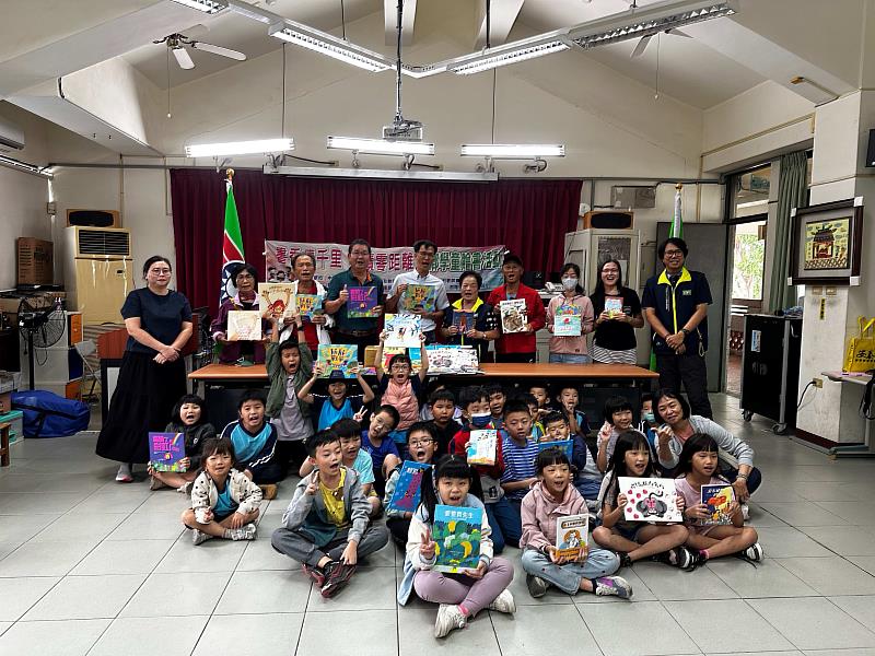 屏東縣救國團辦理「書香傳千里．悅讀零距離」偏鄉贈書活動