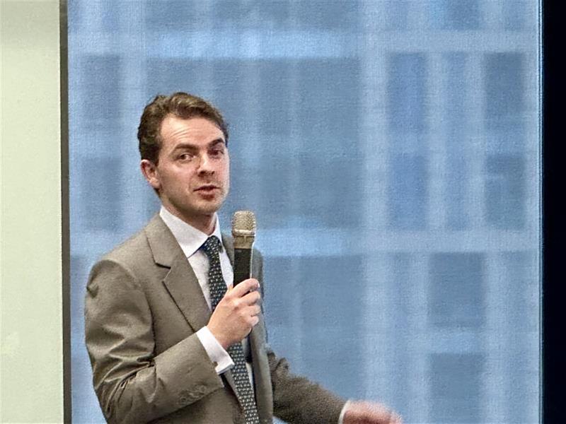 Deloitte荷蘭資深經理Floris Evenboer